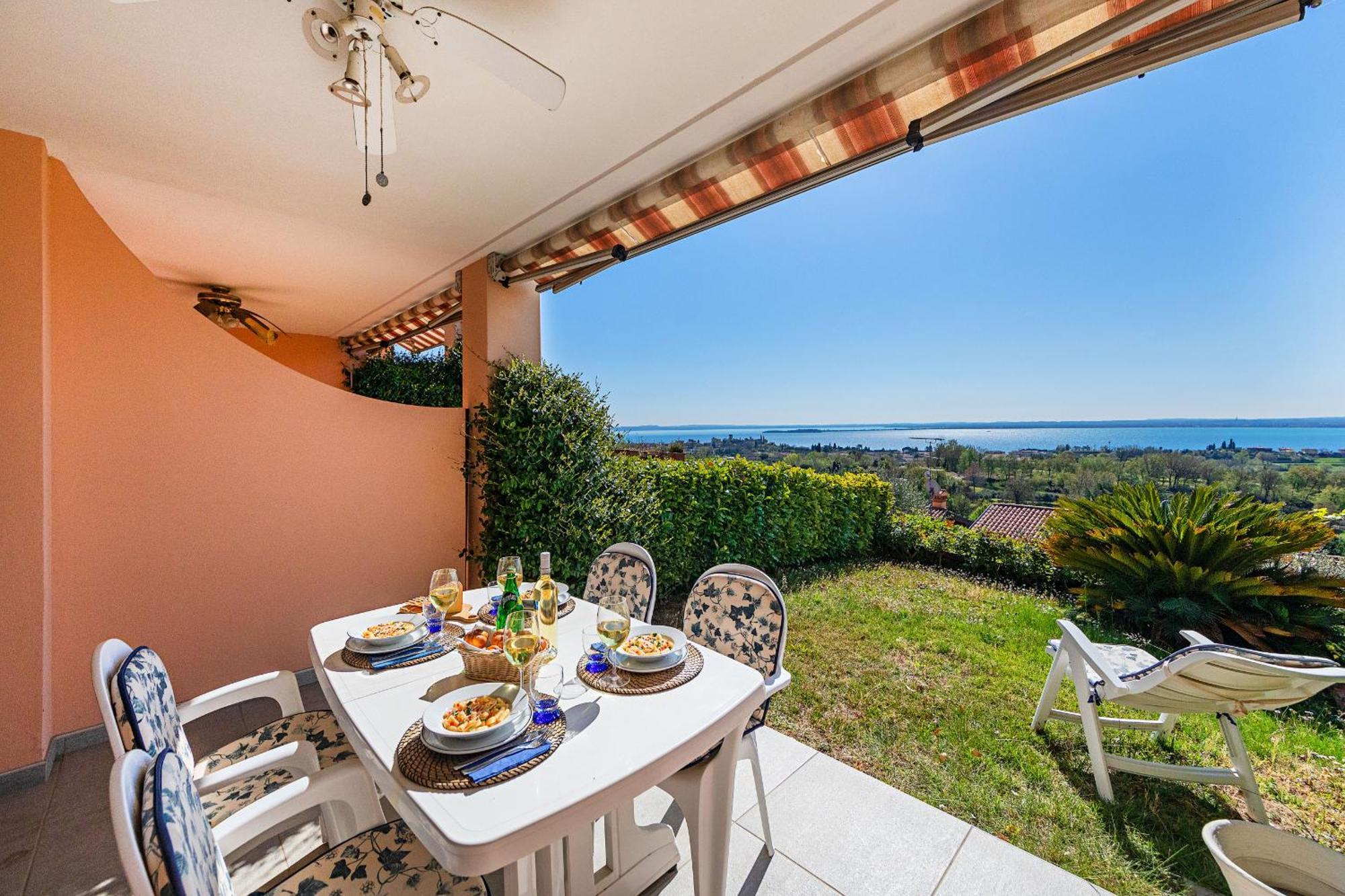סויאנו דל לאגו Residence Giardino 3 By Wonderful Italy מראה חיצוני תמונה